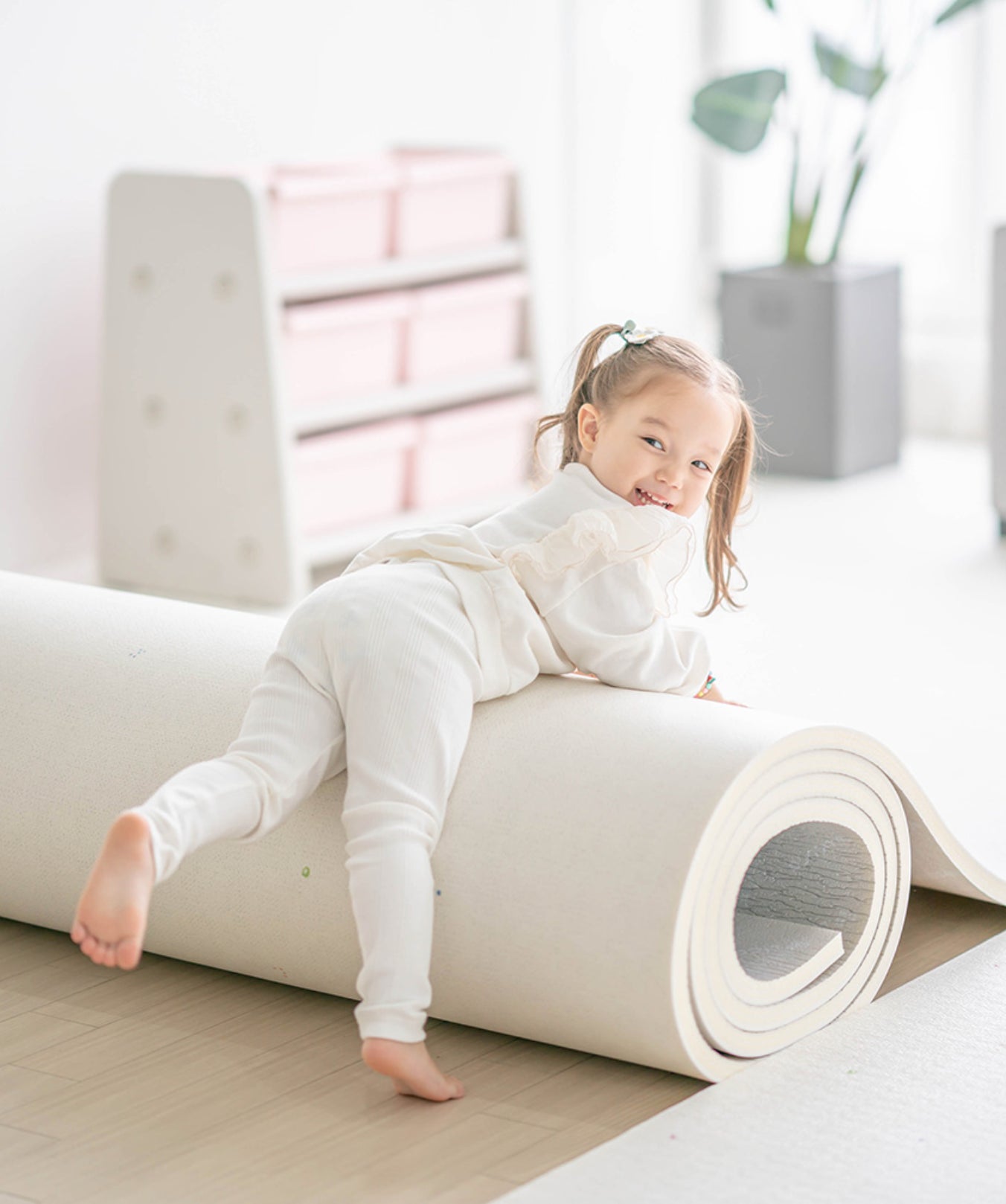 True Little North™ Ggumbi™ Licoco Non Toxic Big Play Mat Canada