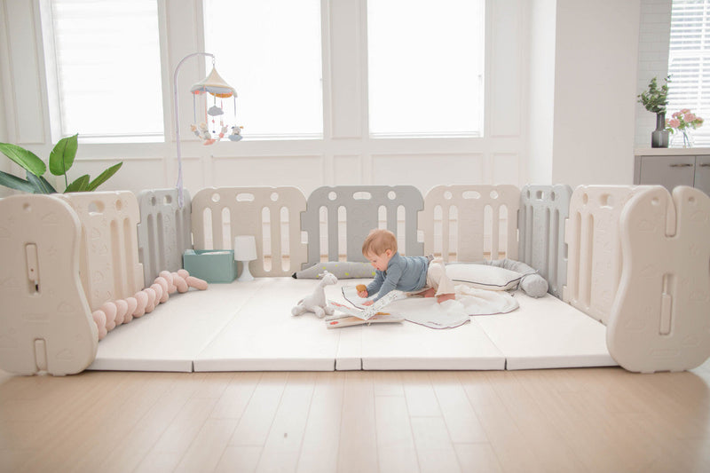 Playmats and playpens