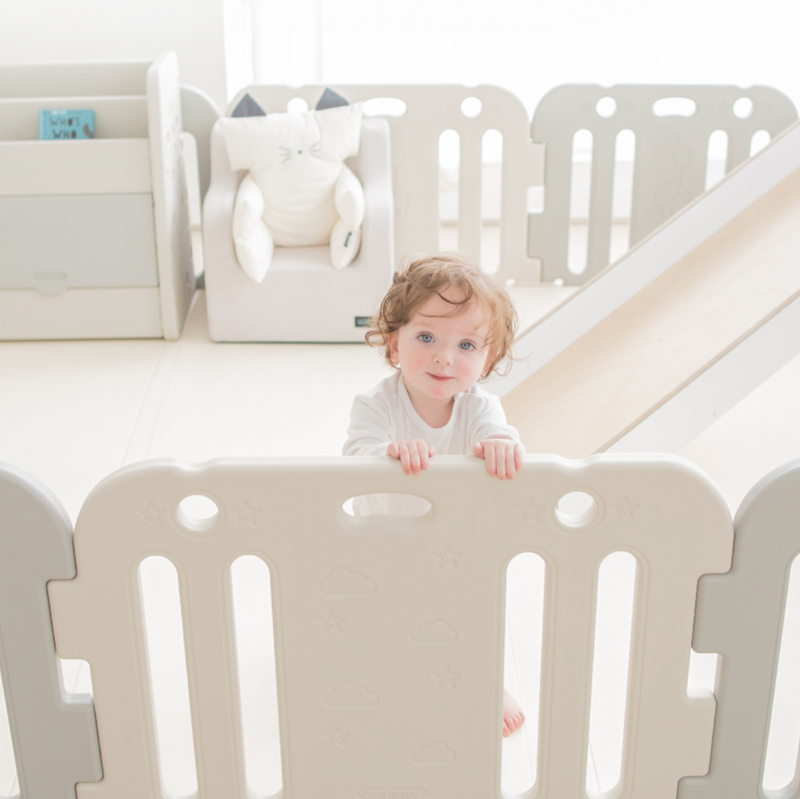 Playmats and playpens