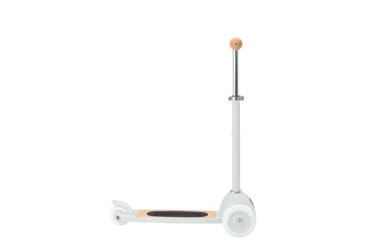 Banwood Vintage Scooter Pale Mint, profile without basket