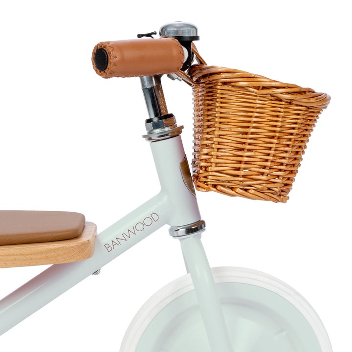 Banwood Vintage Trike Pale Mint, basket and handlebar close up