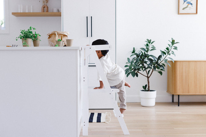 Adjustable White Fold N' Store Learning Tower - MLHCo