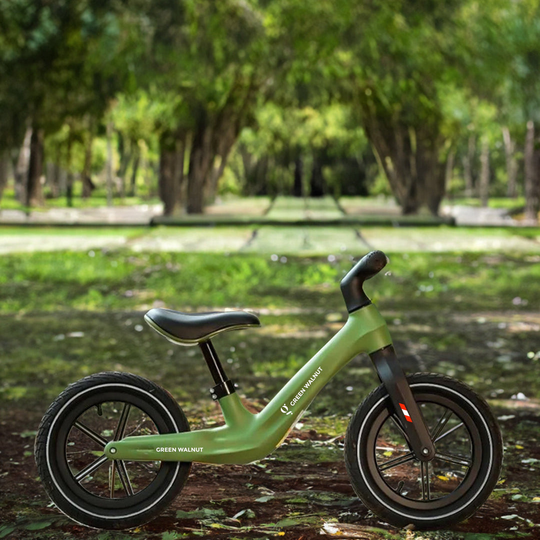 Balance Bike | Two Wheeled Scooter (Green)