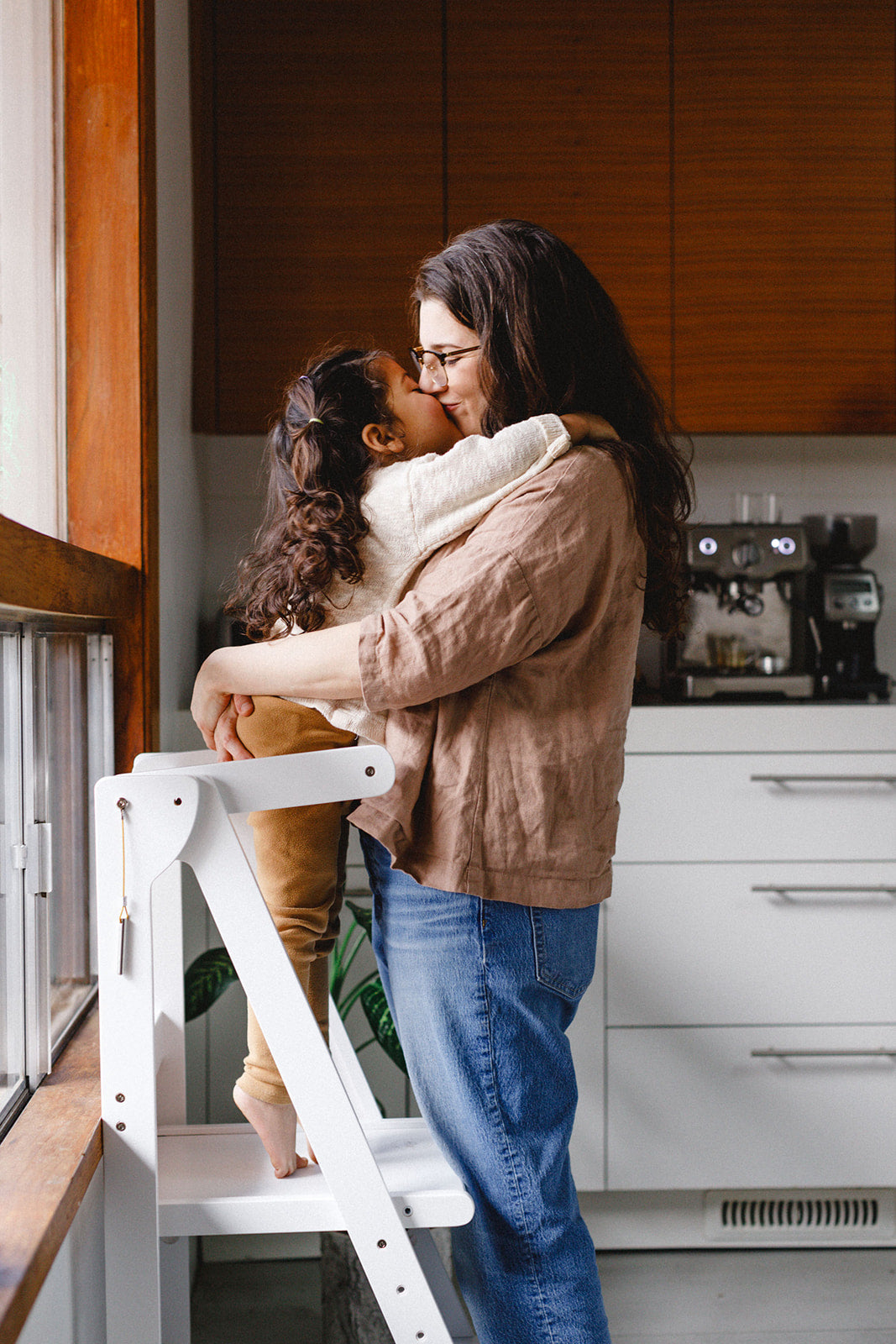 Adjustable White Fold N' Store Learning Tower - MLHCo