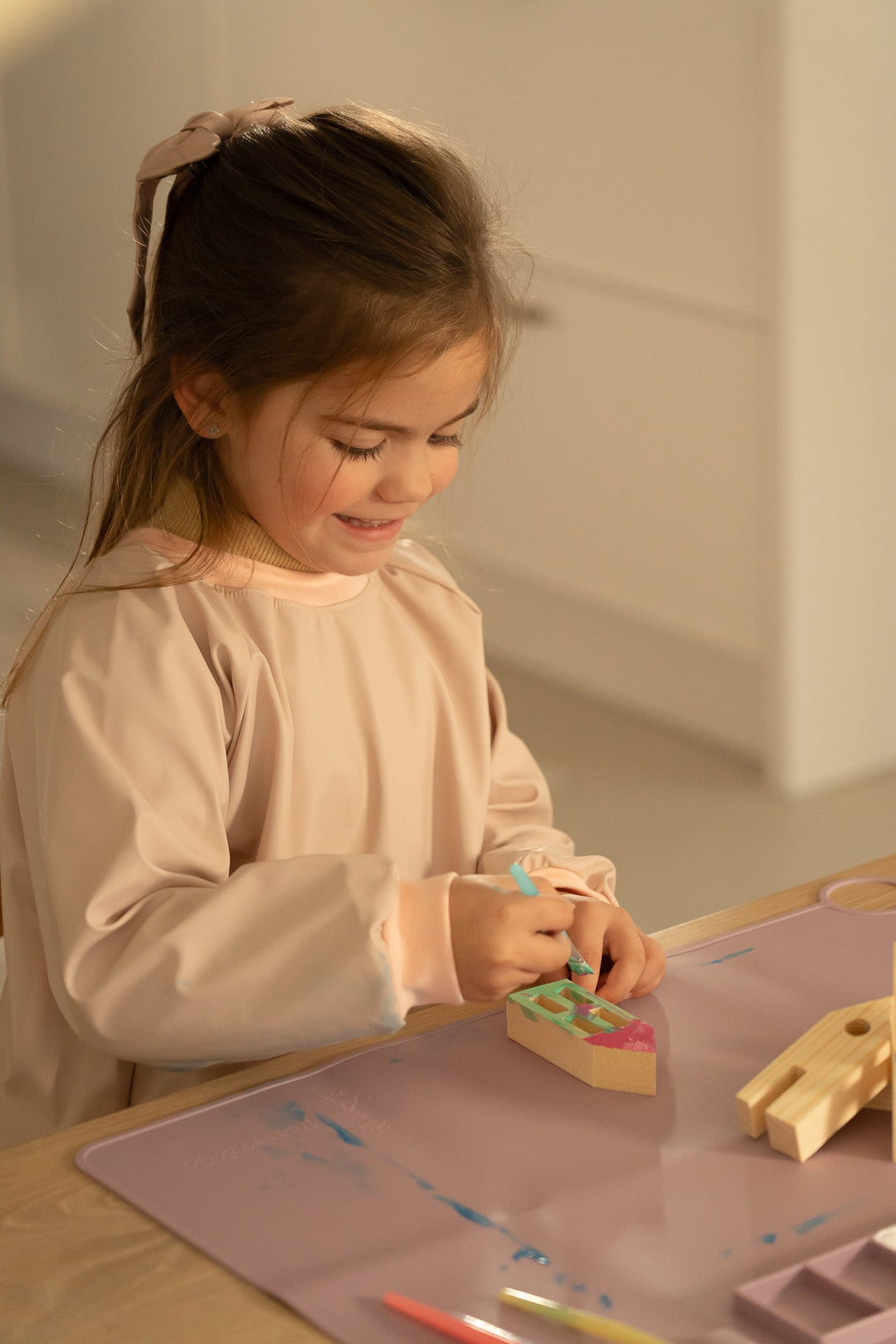 Waterproof artist apron for children